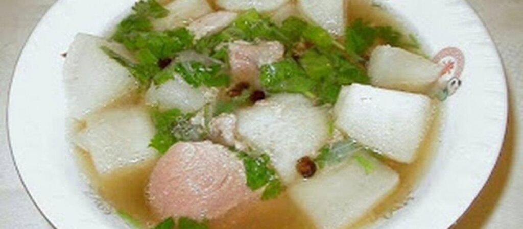 Daikon Soup with Pork Hock - Cambodia Recipe