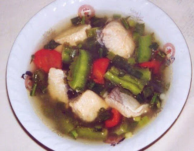 Sweet Sour Water Spinach Soup with Fish