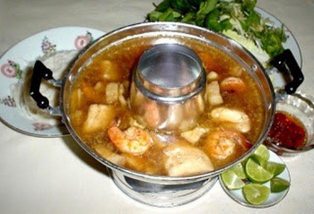 Seafood and Fermented Fish Broth Hot Pot