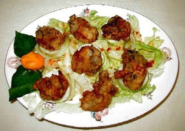 Spicy Fried Oyster Salad