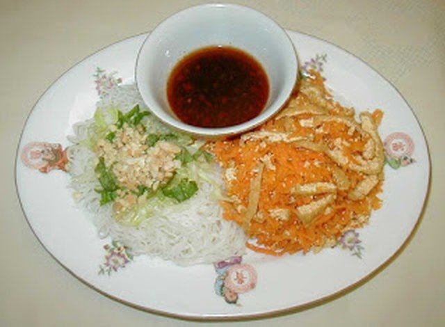 Tofu Salad with Rice Noodle