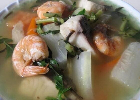 Chicken and Mix vegetables Sour Soup