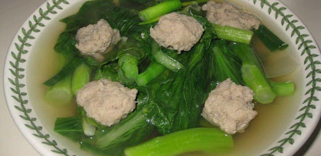 Chinese Green Soup with Meatballs