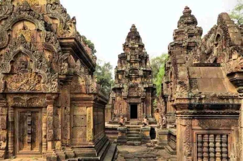 Banteay Srei Temple – Beautiful Ancient Khmer Lady Temple