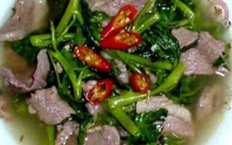 Beef and Water Spinach Sweet Sour Soup