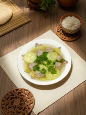 Zucchini Soup with Grounded Pork