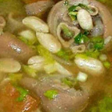 Peanut Soup with Pork Hocks