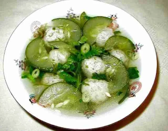 Fish ball and Cucumber Soup