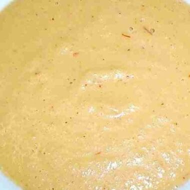 Pineapple with Peanut Sauce