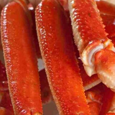 Steamed Lemon Grass with Crab Legs