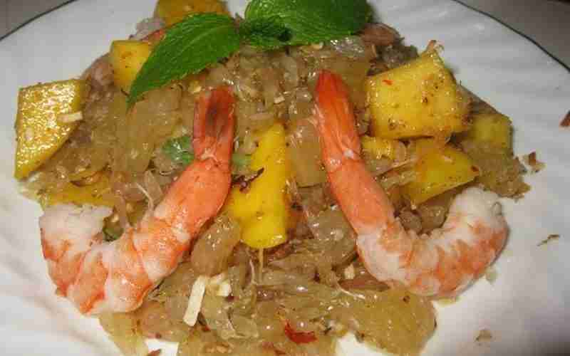 Grapefruit Mango Shrimp Salad Recipe