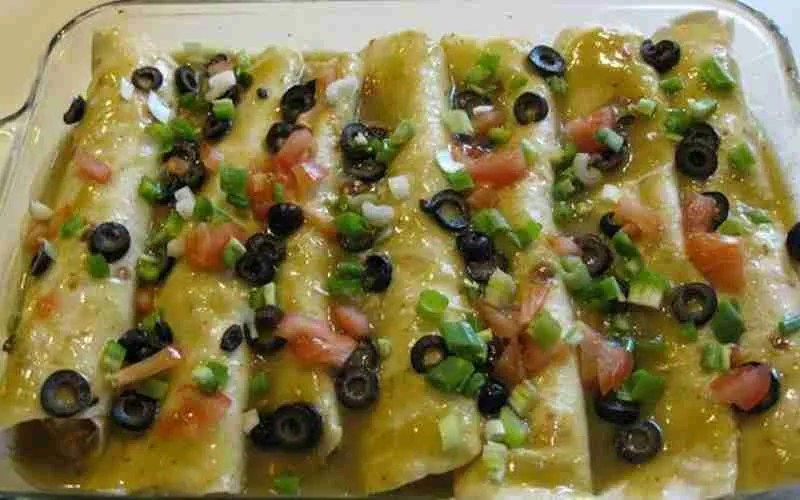 Easy Chicken Enchiladas Recipe