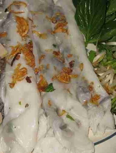 Rice Rolls Stuffed with Pork Recipe