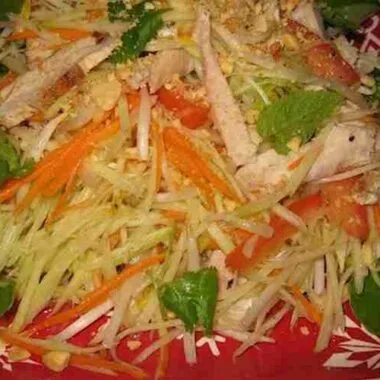 Green Papaya Salad with Chicken Recipe