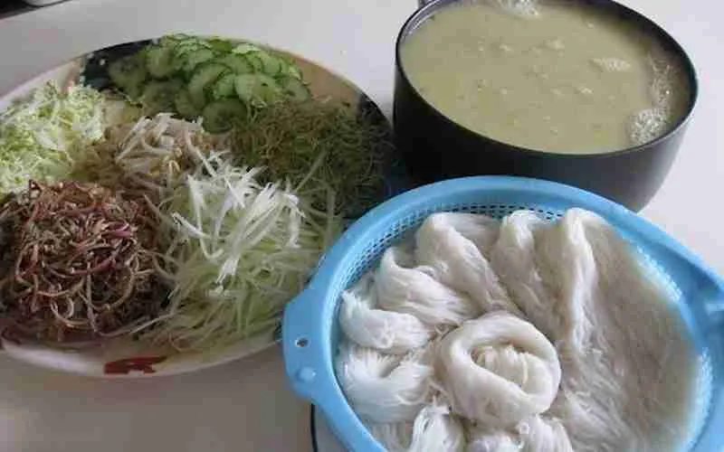 Cambodian Rice noodle with Rhizome Roots