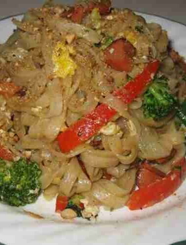 Thai Rice noodle with Peanut Sauce