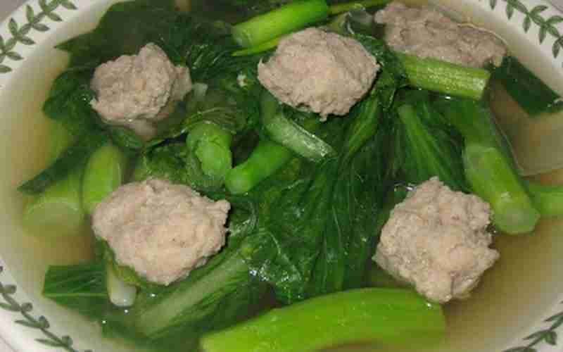 Chinese Green Soup with Meatballs