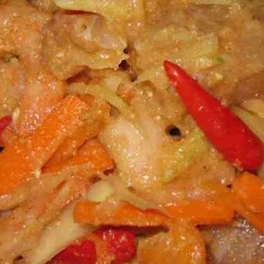 Fermented Fish and Green Papaya Pickle
