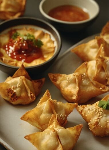 Spicy Cream Cheese Sriracha Wonton 1