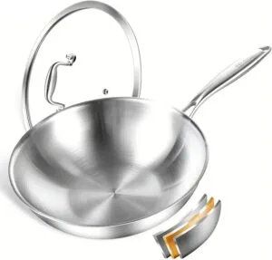 Wok pan for stir frying