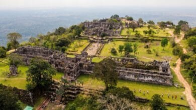 Preah Vihear temple complex on a cliff in the Dângrêk Mountains, Cambodia